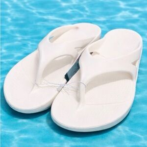 Hurley Men’s 13 Minimalist Flip Flops / Slides | Lightweight Comfort Sandals